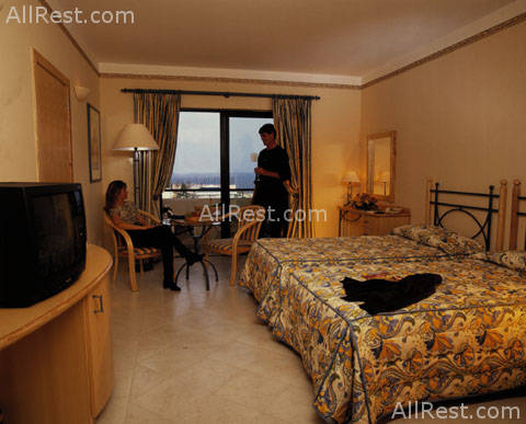 Corinthia Marina Hotel 9